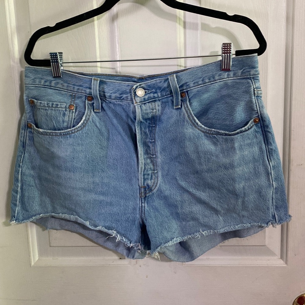 Levi’s 501 Shorts Size W32